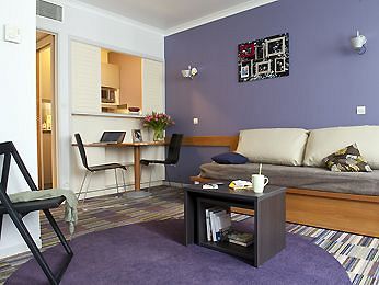 Adagio La Défense Le Parc Aparthotel 4*